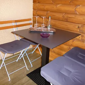 les-hauts-de-saint-galmier.hotels-rhonealpes.com/